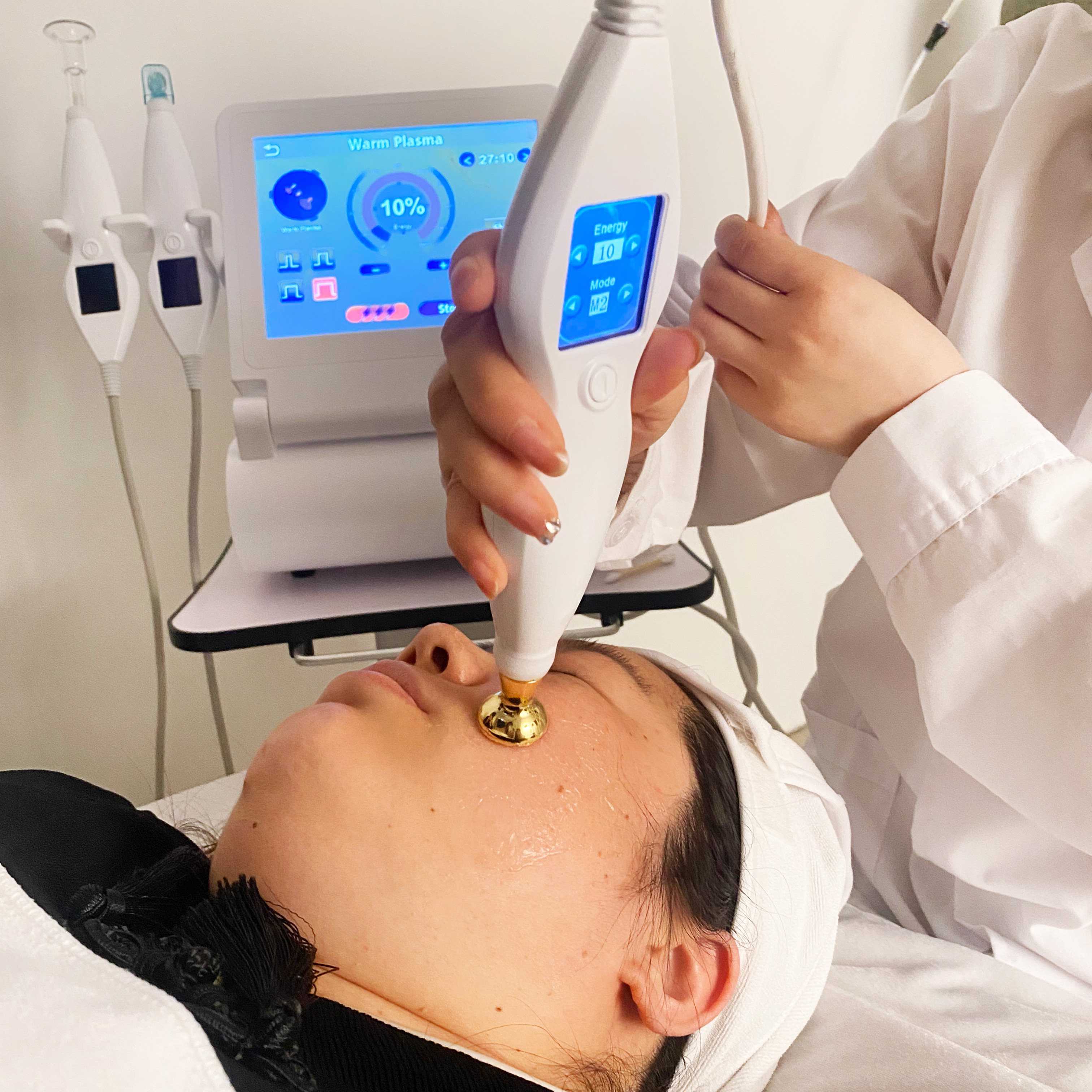 cold plasma and plasma fibroblast machines